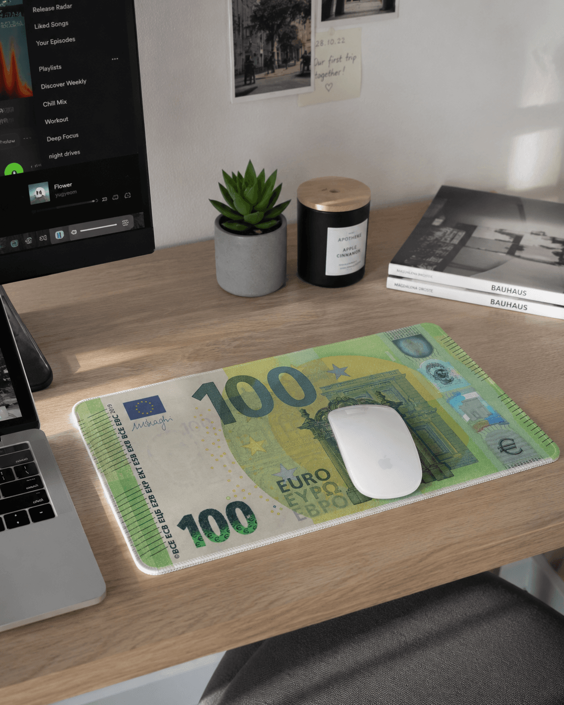 €100 Desk Mat